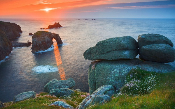Sunrise & sunset